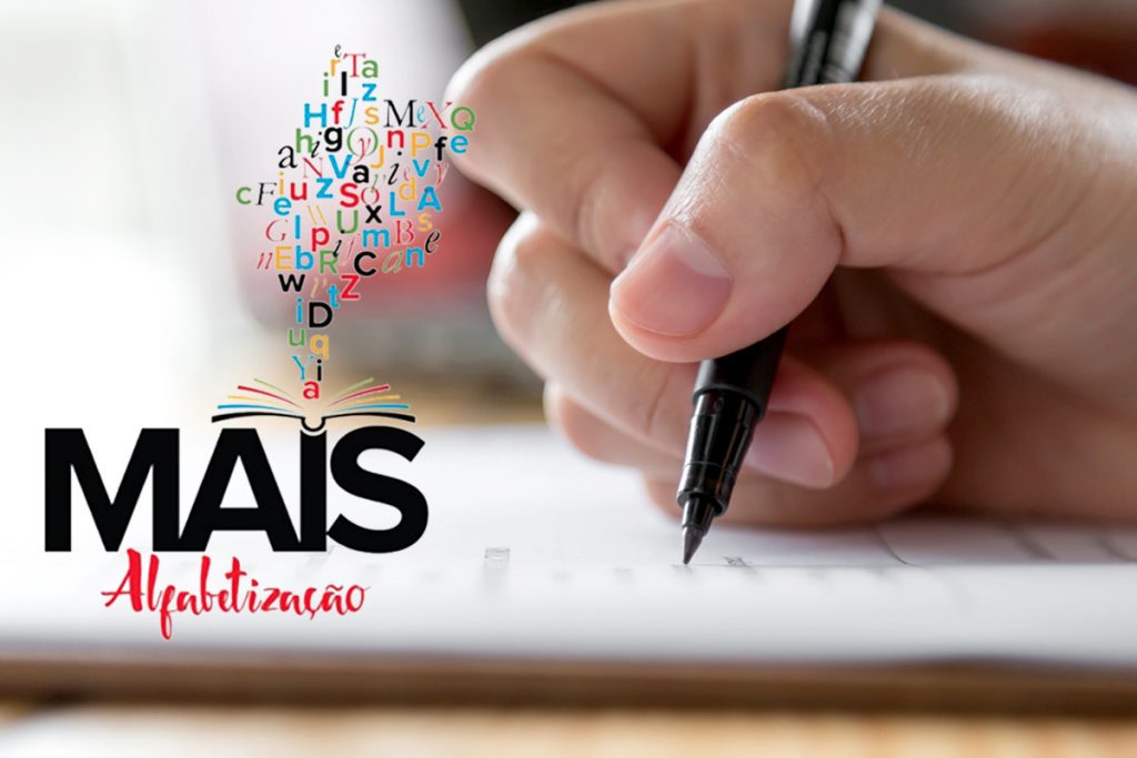 Secretaria de Educação abre Processo Seletivo Simplificado para Assistente de Alfabetização Voluntário 