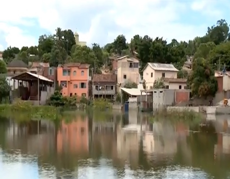Prefeituras de Sooretama e Linhares participam de audiência pública para encontrar soluções para a cheia da Lagoa Juparanã