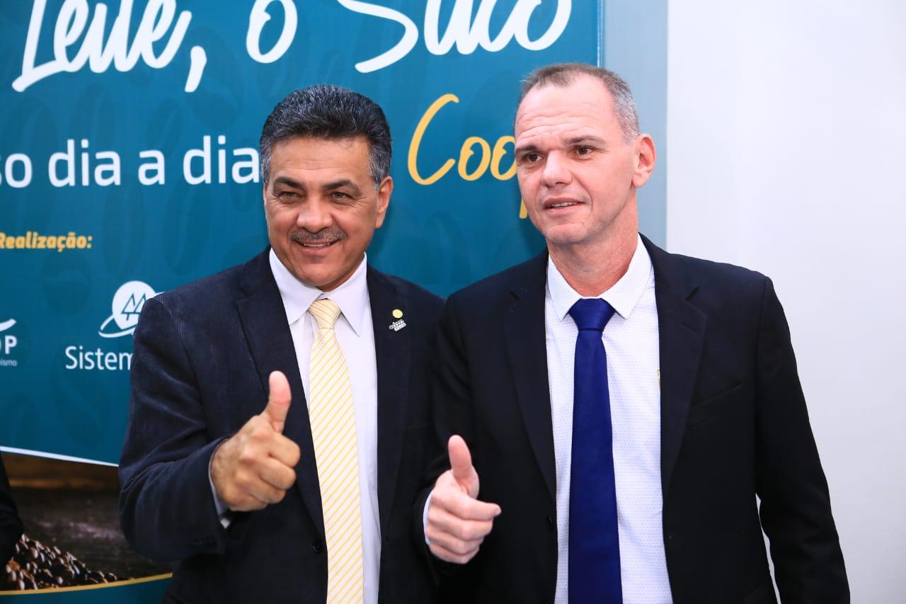 Prefeito Alessandro Broedel se reúne com o deputado Emidinho Madeira, presidente da Frente Parlamentar do Café, que propôs um projeto de lei que beneficia os cafeicultores